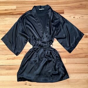 Victoria’s Secret Satin Wrap Kimono Short Robe